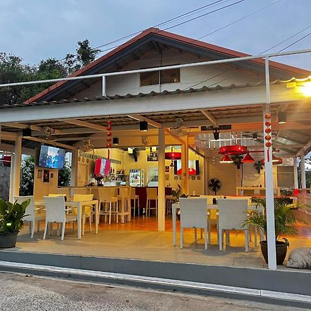 Elephant Sports Bar And Accommodation Phuket Exterior foto